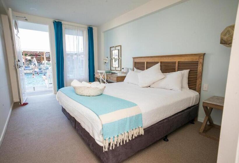 带大床的标准间, Rambutan Resort