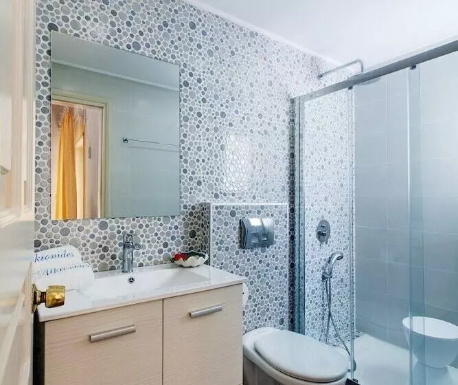テラス付き1ベッドルームアパートメント, Alkionides Seaside Apartments