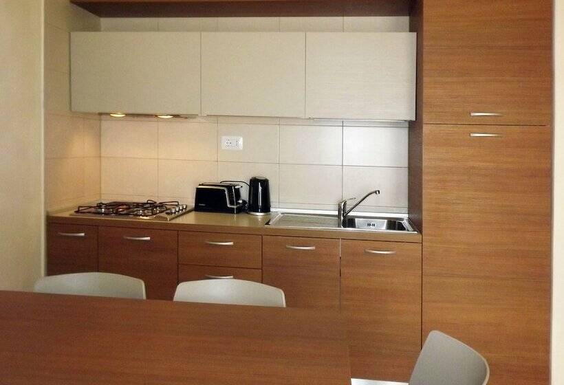 2 Bedroom Apartment Pool View, Aparthotel Tropical