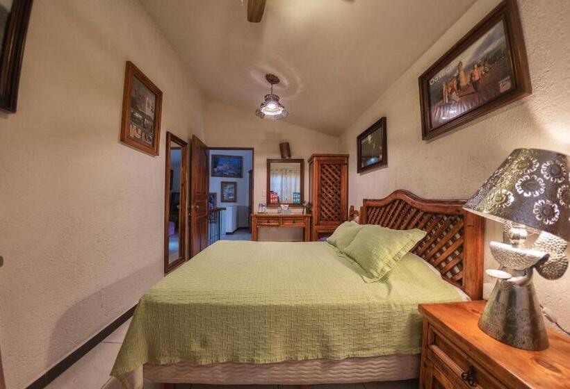 سوییت جونیور, Casa Yunenisa