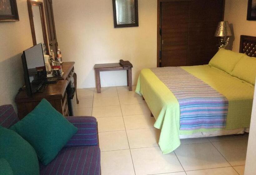 سوییت سوپریور, Casa Yunenisa