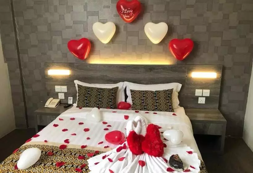 اتاق سوپریور, Ajang