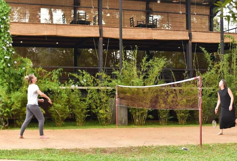 چادر با خدمات رفاهی استاندارد, Athgira River Camping   Udawalawe