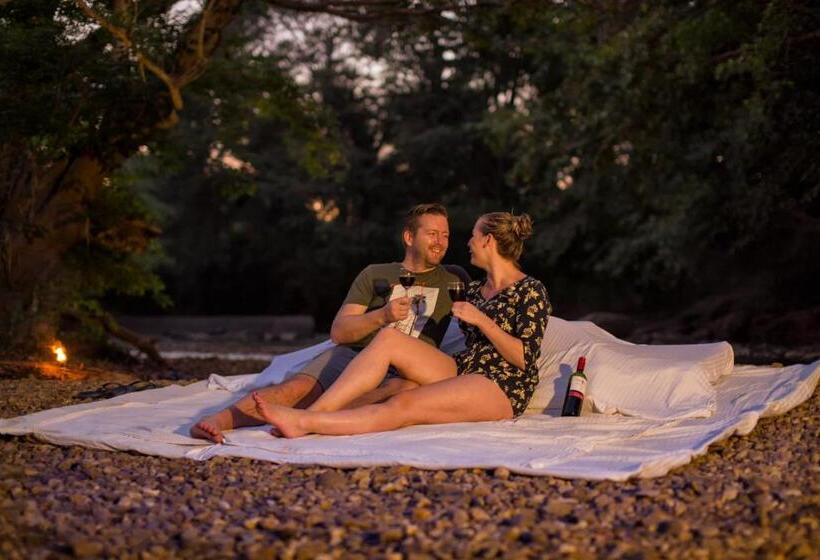 Standard Tent, Athgira River Camping   Udawalawe