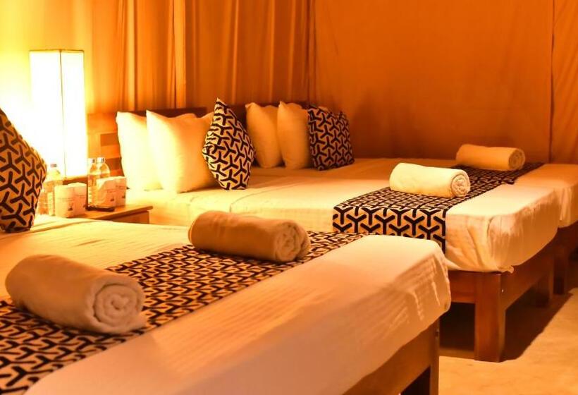 Deluxe-perhehuone, Athgira River Camping   Udawalawe