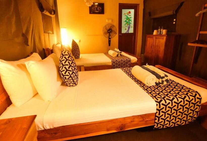 디럭스 트리플 룸, Athgira River Camping   Udawalawe