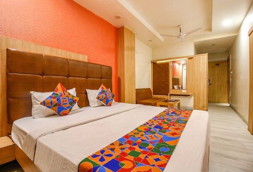 Quarto Deluxe, Fabhotel The Oasis