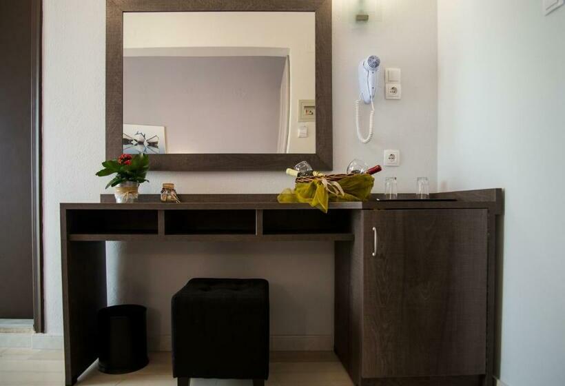 اتاق استاندارد با چشم‌انداز دریا, Galazio Limani   Rooms To Let