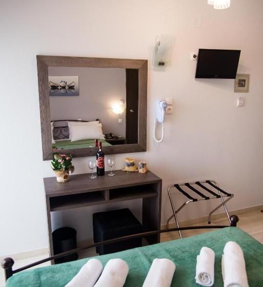 Номер Стандарт Вид на Море, Galazio Limani   Rooms To Let