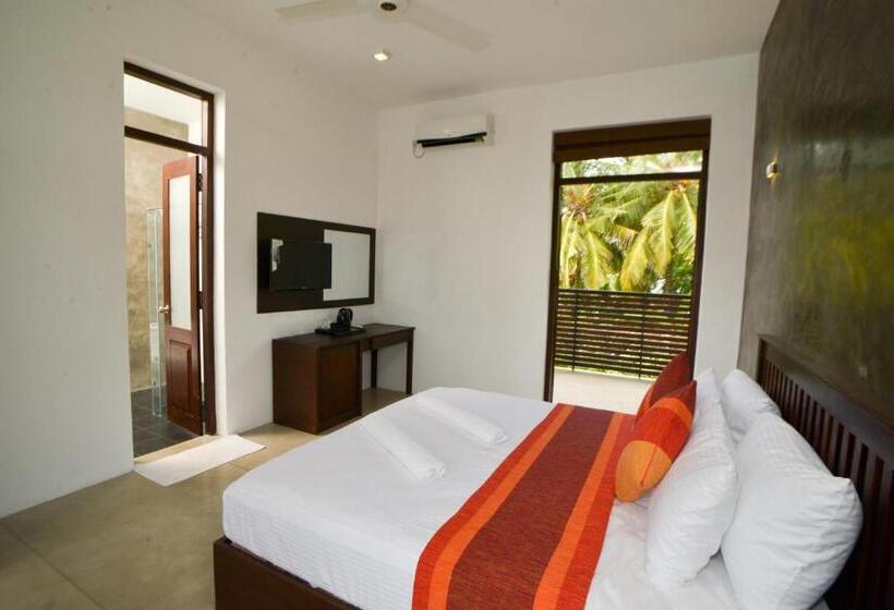 트리플 클래식 룸, Olanro Hotel Negombo