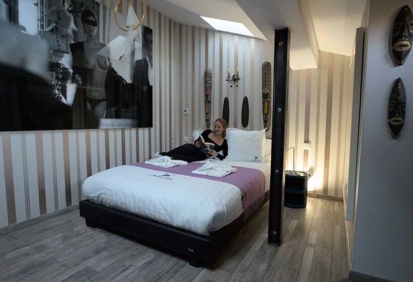 Номер Стандарт, Snow Lodge Hotel Courchevel 1850
