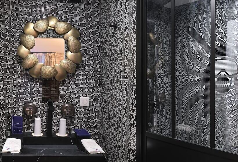 סוויטה, Snow Lodge Hotel Courchevel 1850