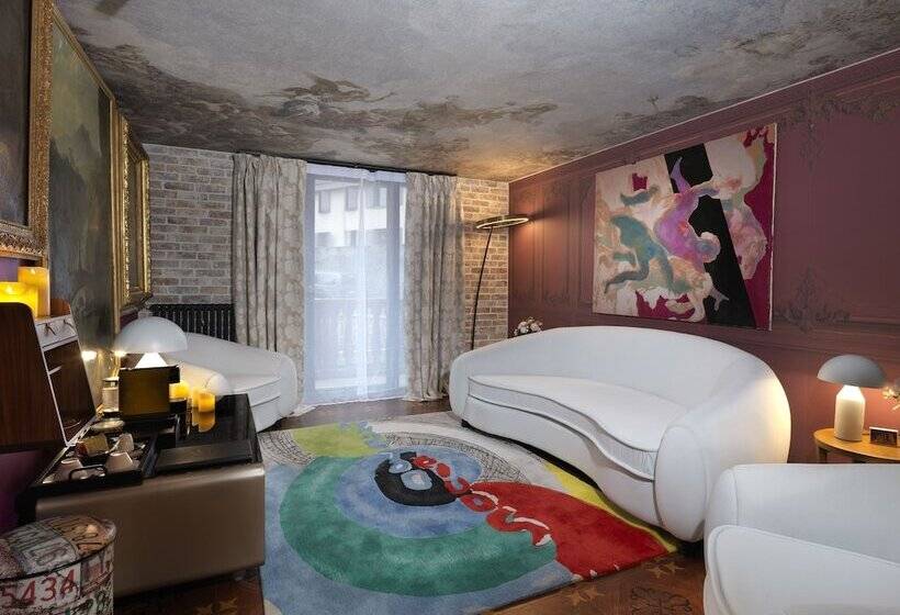 סוויטה, Snow Lodge Hotel Courchevel 1850