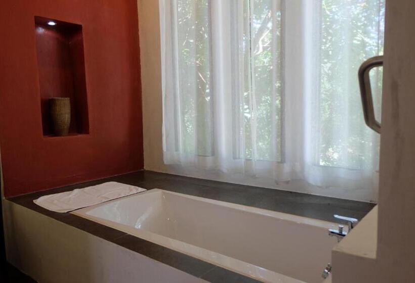 스위트, The Journey House Lifestyle Boutique