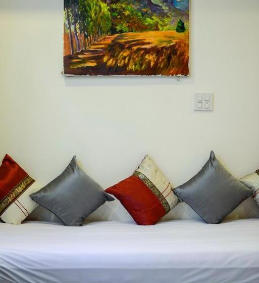 스위트, The Journey House Lifestyle Boutique