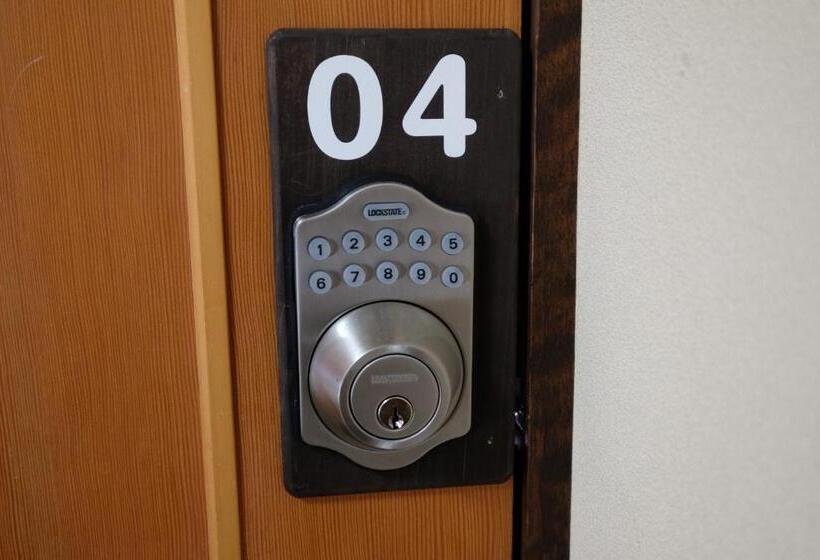 Номер Economy Внутренний, Tsuyukusa