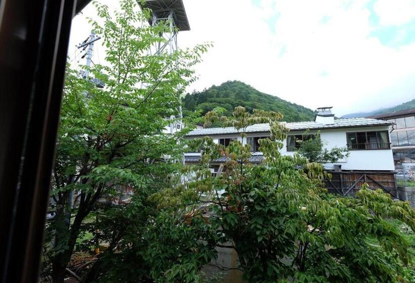 带观景的标准间, Tsuyukusa