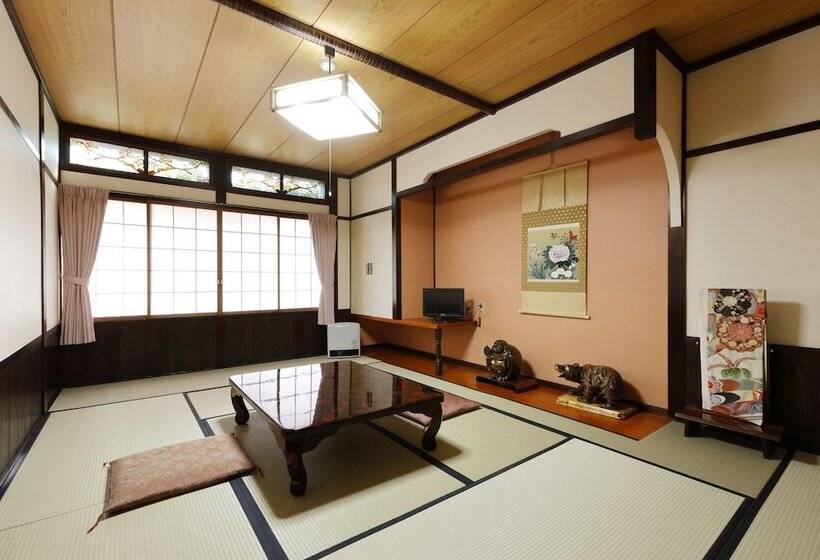 标准间, Tsuyukusa