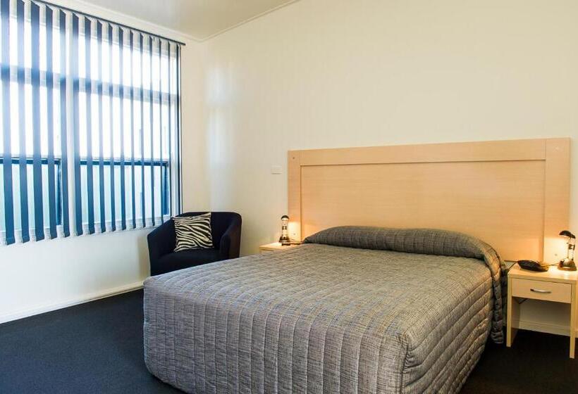 スタンダードルーム, Cherry Blossom Motor Inn