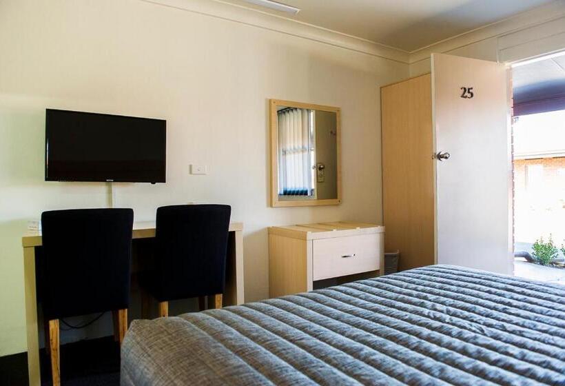 エクゼクティブルーム, Cherry Blossom Motor Inn