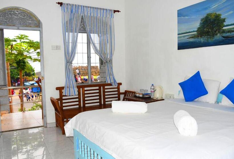 Quarto Estandar com Sacada, Rampart View Guesthouse