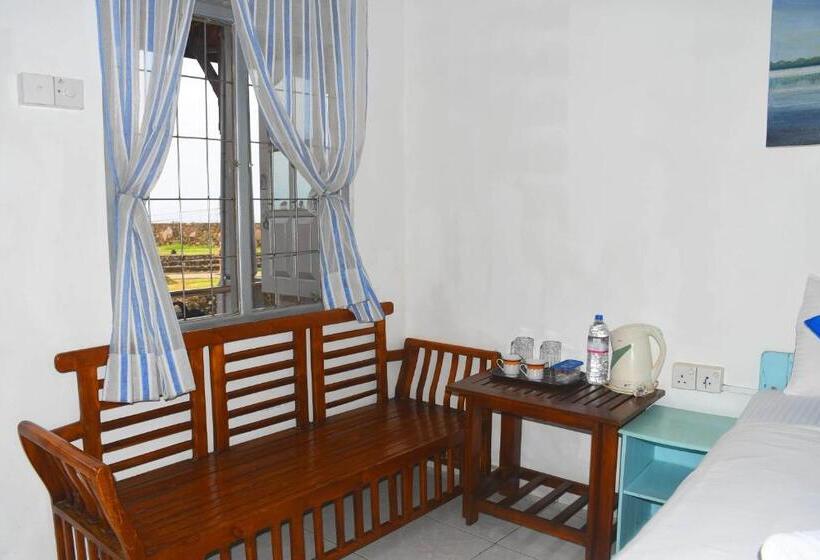 Номер Стандарт с Балконом, Rampart View Guesthouse