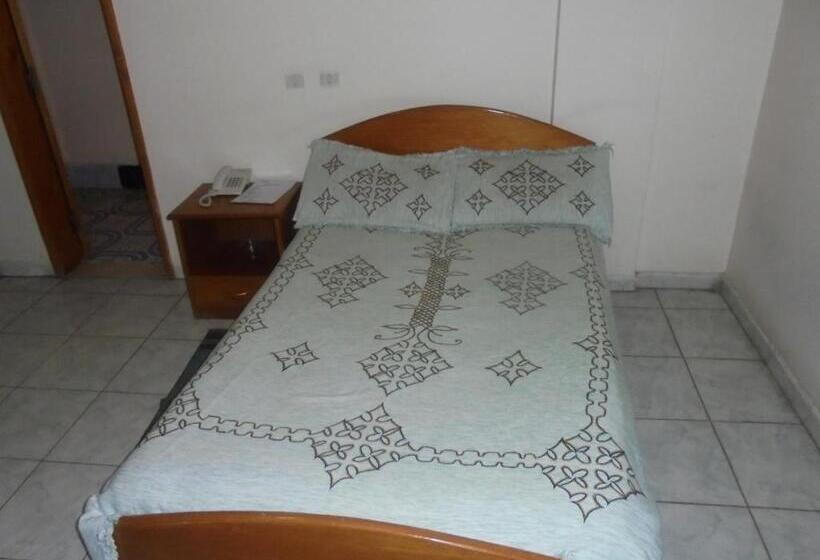 اتاق استاندارد یک نفره, Weygoss Guest House