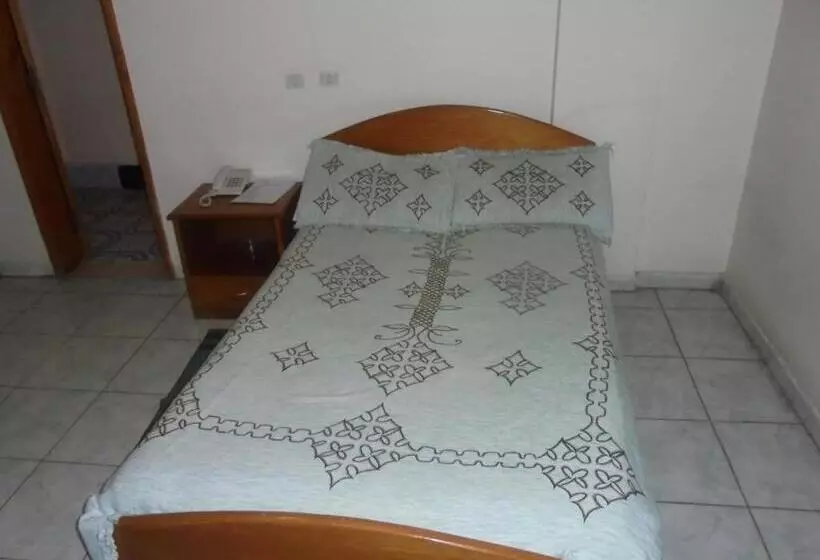 اتاق استاندارد یک نفره, Weygoss Guest House