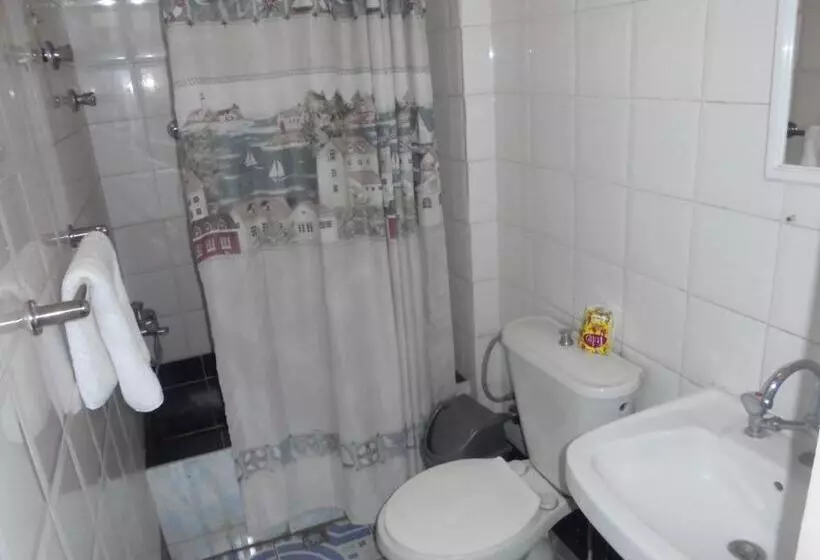 اتاق استاندارد یک نفره, Weygoss Guest House
