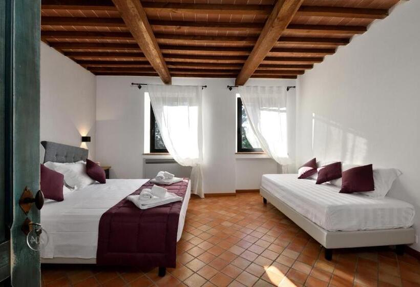 חדר סטנדרט לשלושה, Porsenna Resort