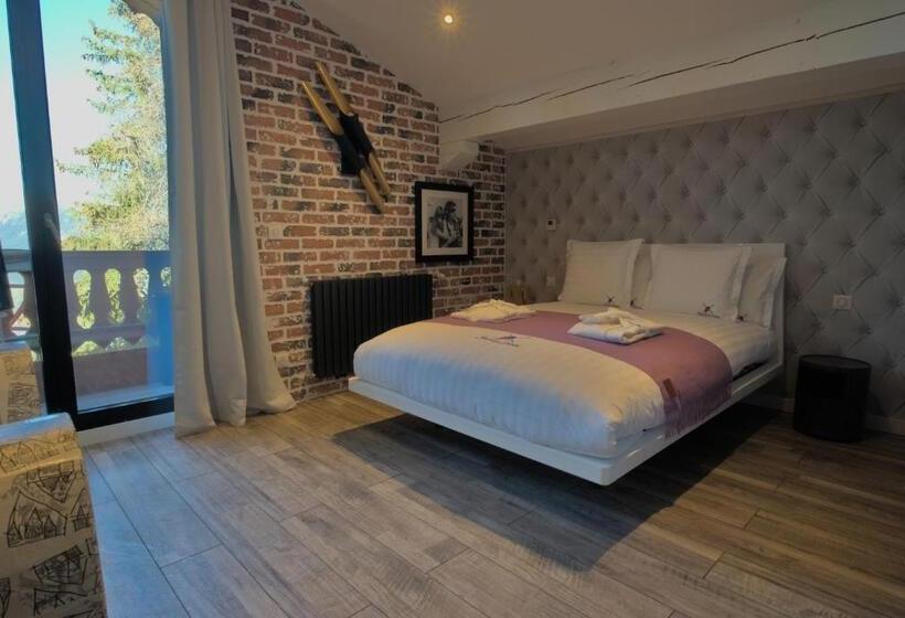 Номер Стандарт, Snow Lodge Hotel Courchevel 1850