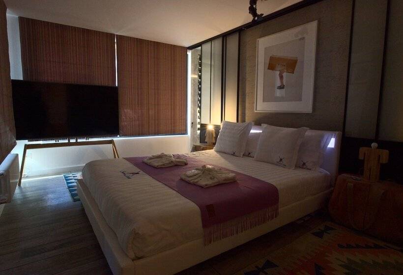 סוויטה, Snow Lodge Hotel Courchevel 1850