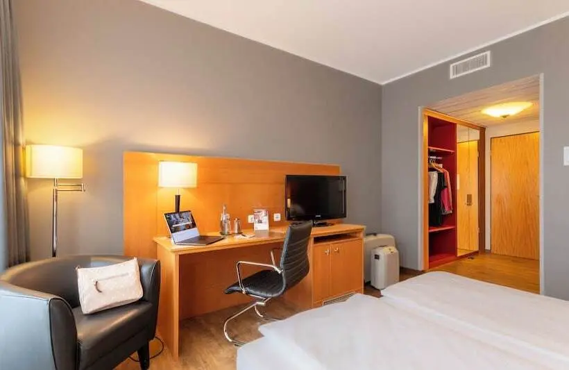 Comfort Yhden Hengen Huone, Plaza Premium Köln