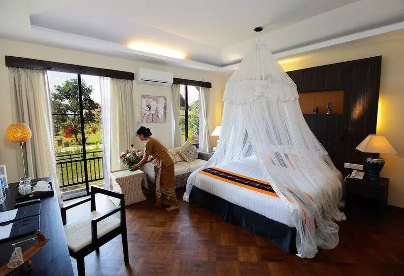 اتاق لوکس, Amata Garden Resort
