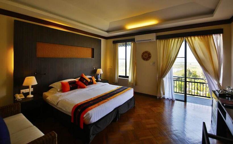 اتاق لوکس, Amata Garden Resort