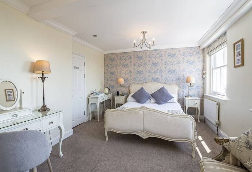 豪华房间, Hamiltons Boutique