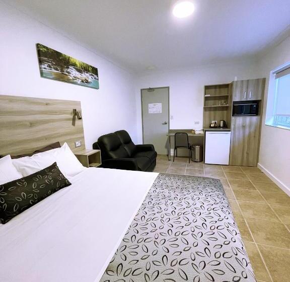 豪华房间, Childers Oasis Motel