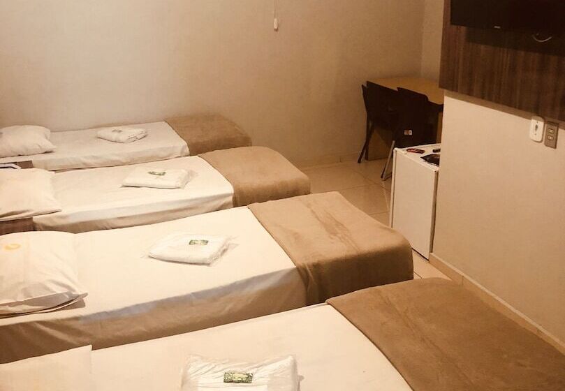 غرفة قياسية رباعية, Dok Brasília Hotel Unidade águas Claras
