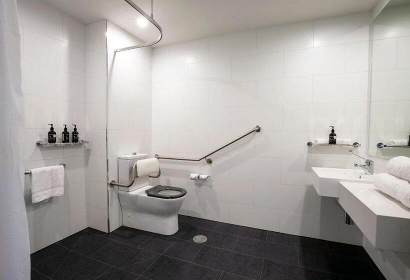 适合残疾人士使用的套间, Bridgeport