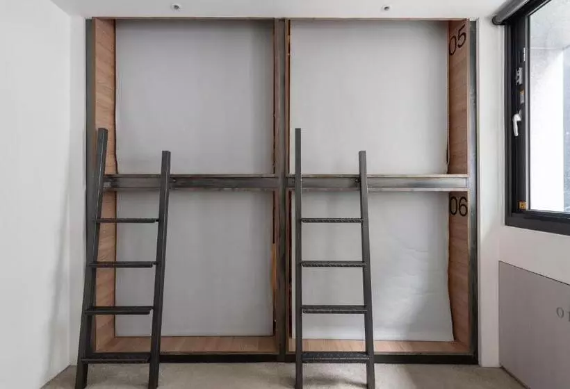 تختخواب در اتاق مشترک, Bouti City Capsule Inn