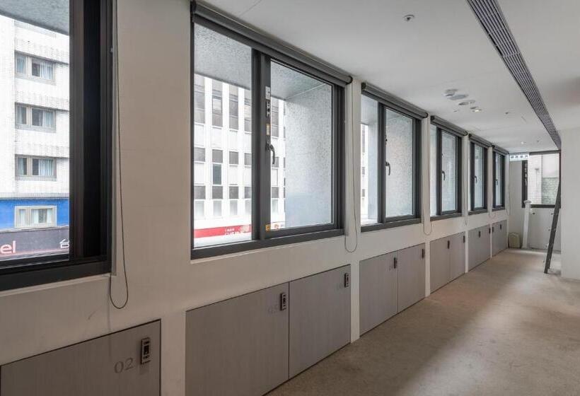 تختخواب در اتاق مشترک, Bouti City Capsule Inn