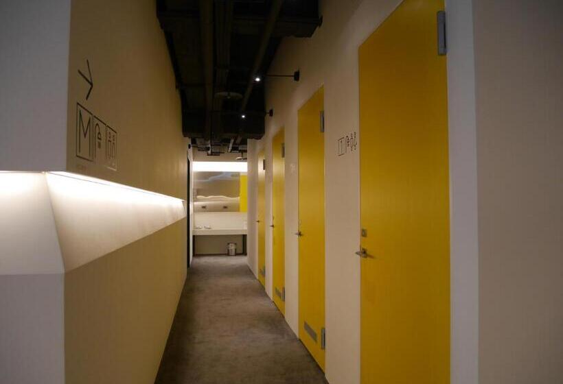 اتاق استاندارد با سرویس بهداشتی مشترک, Bouti City Capsule Inn