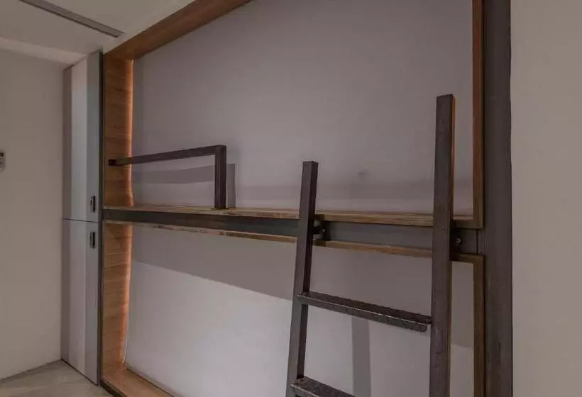 اتاق استاندارد با سرویس بهداشتی مشترک, Bouti City Capsule Inn