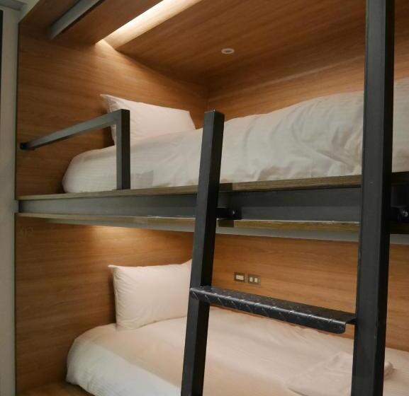 اتاق استاندارد با سرویس بهداشتی مشترک, Bouti City Capsule Inn