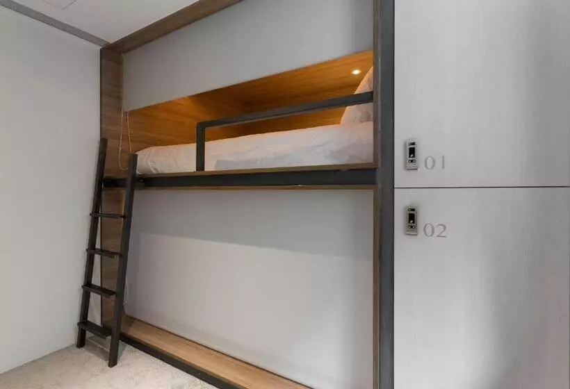 اتاق خانوادگی با سرویس بهداشتی مشترک, Bouti City Capsule Inn