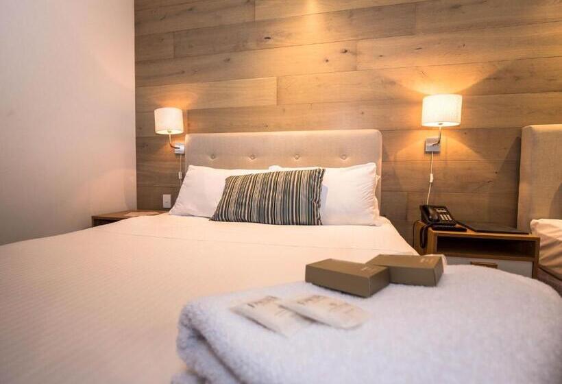 اتاق سوپریور چهار تخته, Crown Hotel Surry Hills