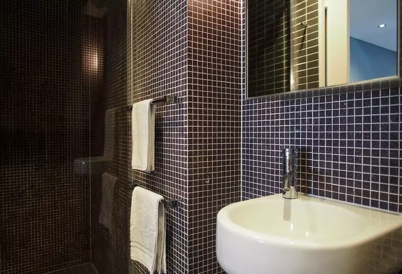 スーペリアールーム, Crown Hotel Surry Hills