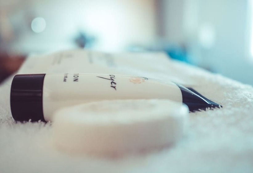 اتاق سوپریور چهار تخته, Crown Hotel Surry Hills