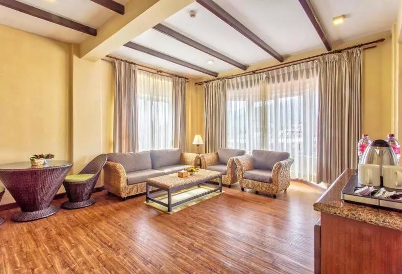 سوییت لوکس, Da Yatra Courtyard Hotel & Resort