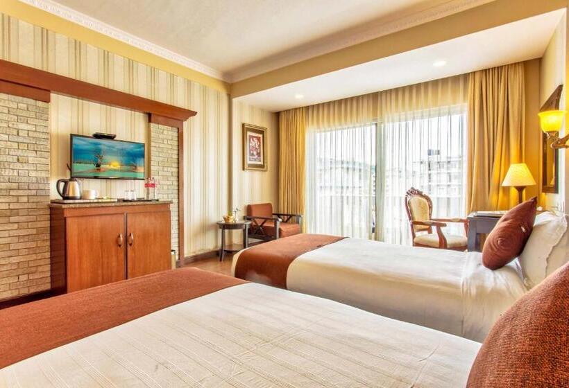 ファミリージュニアスイート, Da Yatra Courtyard Hotel & Resort